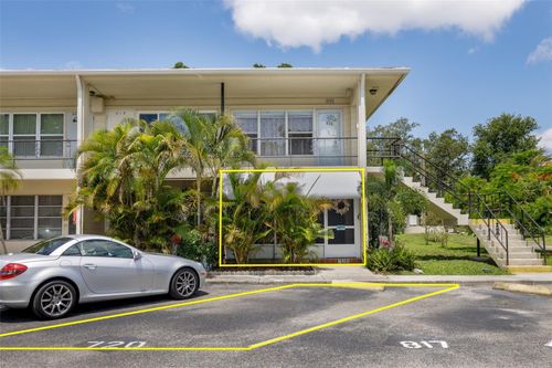 720-4154 56th St N, KENNETH CITY, FL, 33709-5448 | Card Image