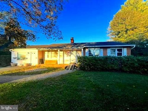 23513 Woodfield Rd, Gaithersburg, MD, 20882-3017 | Card Image