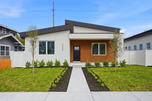 5225 4th Ave S, St Petersburg, FL, 33707-1811 | Card Image