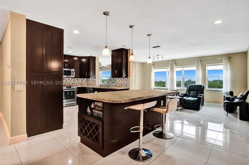 501c-215 Se 3rd Ave, Hallandale Beach, FL, 33009-5686 | Card Image