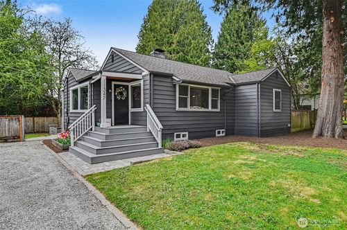 11347 Sand Point Way Ne, Seattle, WA, 98125-5847 | Card Image