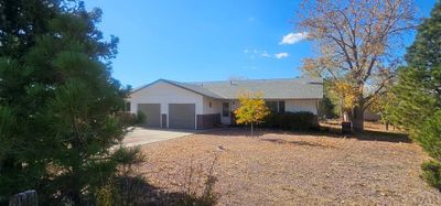 350 W Golden Eagle Way, Home with 5 bedrooms, 3 bathrooms and 2 parking in Pueblo West CO | Image 2