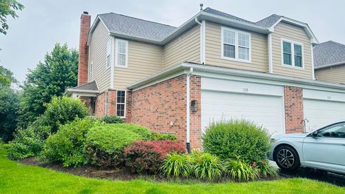 29-135 Tanglewood Dr, Glen Ellyn, IL, 60137-7832 | Card Image