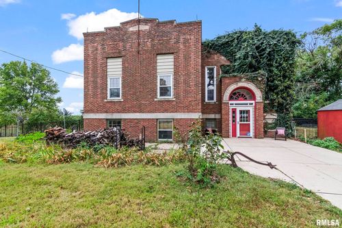 24539 Indian Point Ave, Athens, IL, 62613-7414 | Card Image