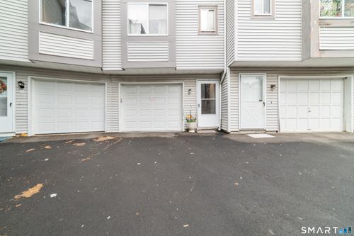 l-35 Pearl Lake Rd, Waterbury, CT, 06706-2540 | Card Image
