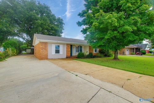 48 Tana Ave, Courtland, AL, 35618-3954 | Card Image