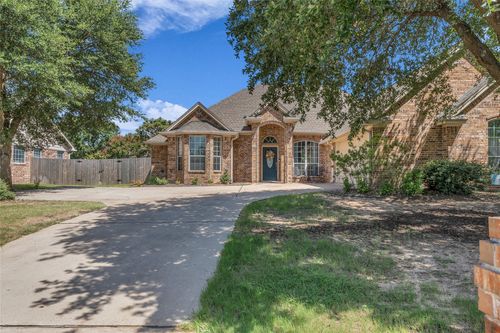 5613 Landsdown Dr, Waco, TX, 76708-5729 | Card Image