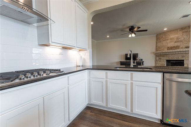 29906 Sestra, House other with 4 bedrooms, 3 bathrooms and null parking in Bulverde TX | Image 15