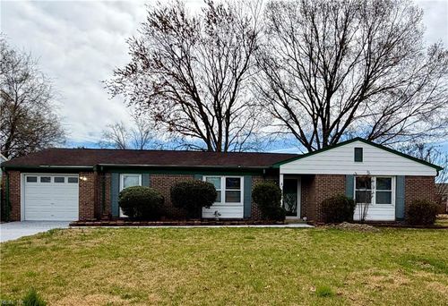 5667 Heathwood Ct, Virginia Beach, VA, 23464-3914 | Card Image