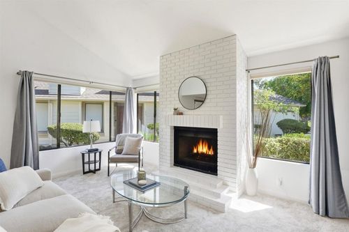 10304 Crosscreek Ter, San Diego, CA, 92131-1341 | Card Image