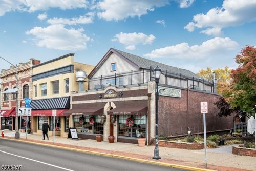 rear-ent-281 Bloomfield Ave, Caldwell, NJ, 07006-5104 | Card Image