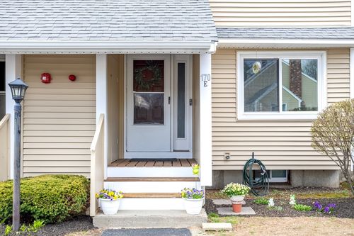 e-170 Ayer Rd, Shirley, MA, 01464-2688 | Card Image