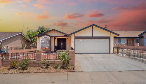 3464 Grogan Cir, San Diego, CA, 92154-2313 | Card Image