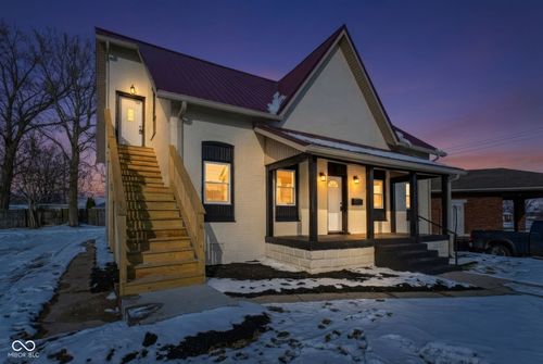 812 E College St, Crawfordsville, IN, 47933-2983 | Card Image