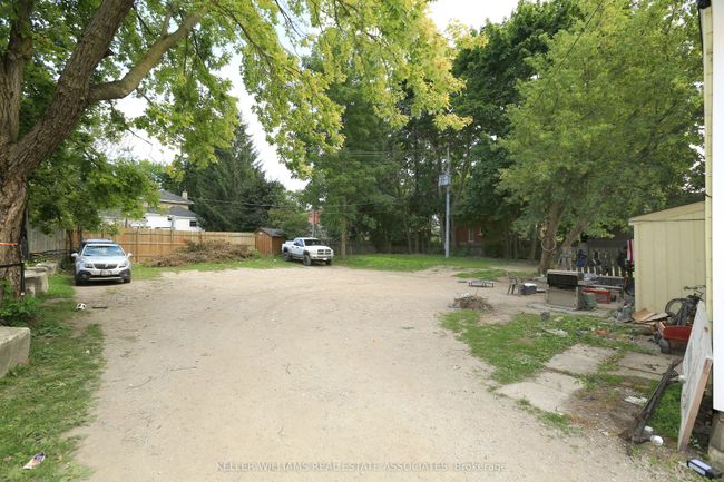 329 Josephine St, Home with 11 bedrooms, 6 bathrooms and 10 parking in Huron ON | Image 21