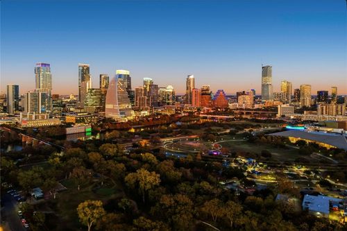 unit-401-210 Lee Barton Dr, Austin, TX, 78704-1077 | Card Image