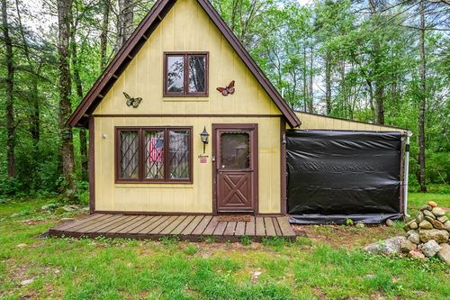 7 Holly Circle, Barre, MA, 01005 | Card Image