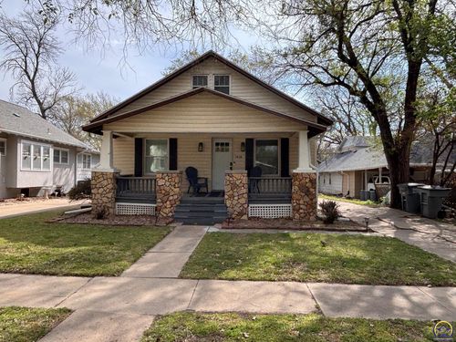 1418 Lawrence St, Emporia, KS, 66801-5632 | Card Image