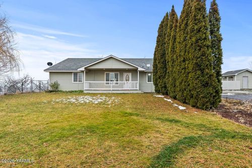 2920 Cook Rd, Yakima, WA, 98908-6113 | Card Image