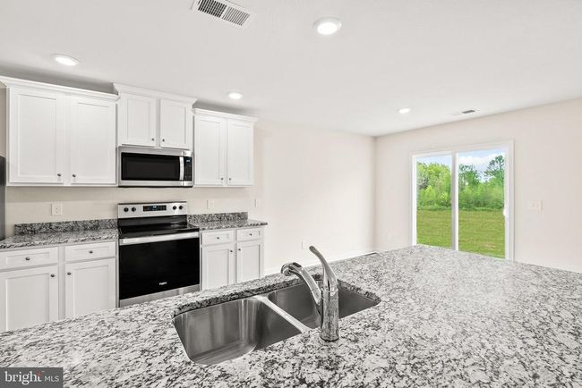 17285 George Ruffin Rd, House other with 3 bedrooms, 3 bathrooms and null parking in BOWLING GREEN VA | Image 4