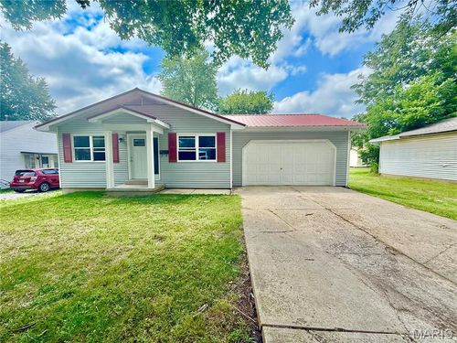 12 Oak St, Farmington, MO, 63640-1458 | Card Image