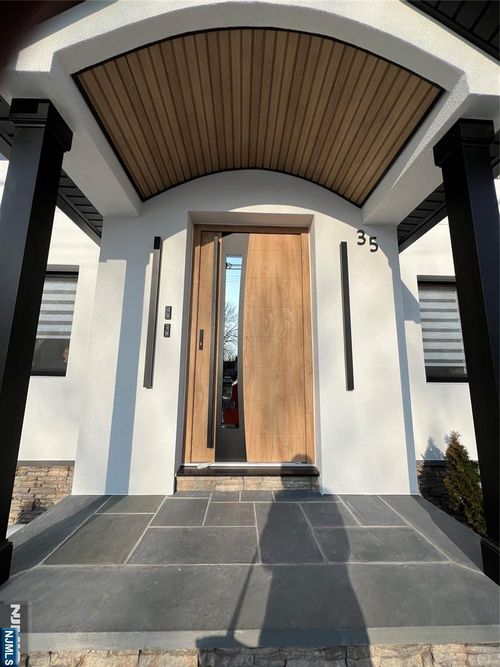 35 Macarthur Ave, Hasbrouck Heights, NJ, 07604-1514 | Card Image