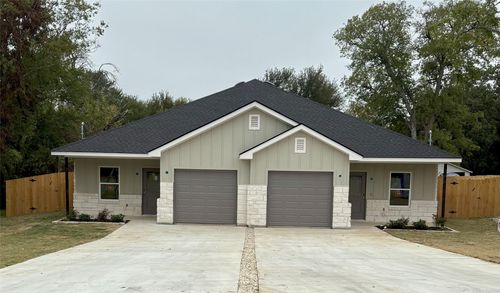 105 S Barron St, Covington, TX, 76636 | Card Image