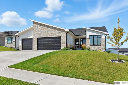12008 S 109th St, Papillion, NE, 68046-5886 | Card Image