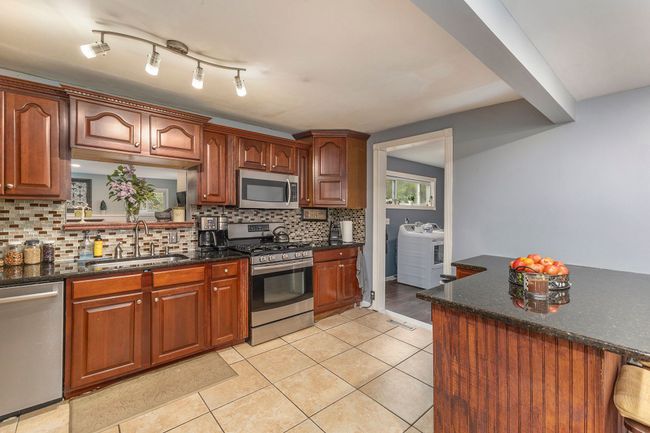 Kitchen | Image 9