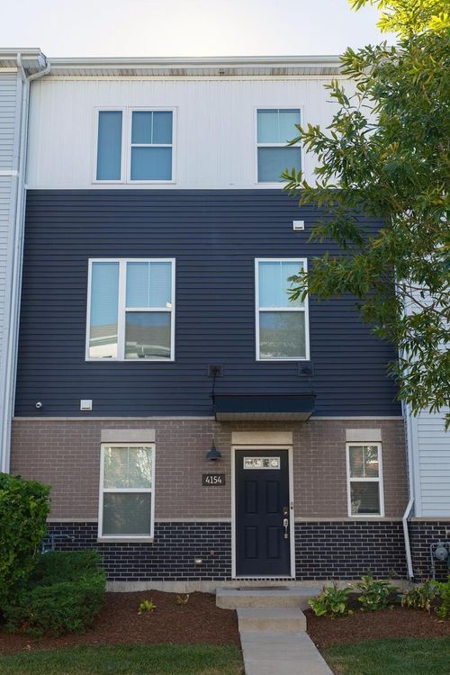 4154 E Irving Road, Aurora, IL, 60504 | Card Image