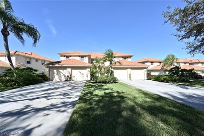 101 - 280 Robin Hood Circle, Condo with 3 bedrooms, 2 bathrooms and null parking in Naples FL | Image 1