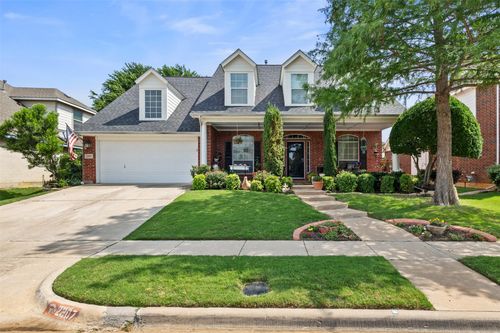 2307 Bear Run Rd, Arlington, TX, 76001-8443 | Card Image