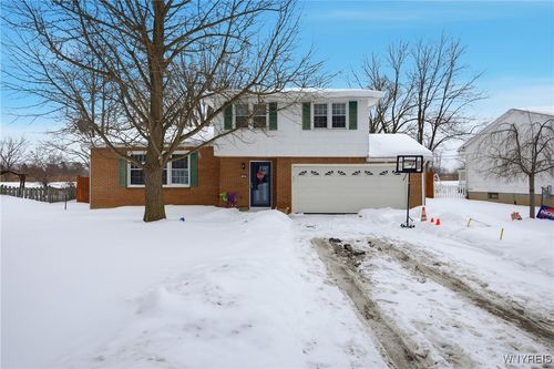 185 Old Farm Cir, Williamsville, NY, 14221-1534 | Card Image