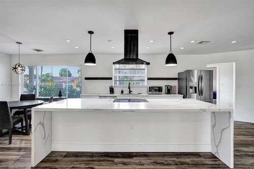 2106 Ne 16th Ave, Wilton Manors, FL, 33305-2402 | Card Image