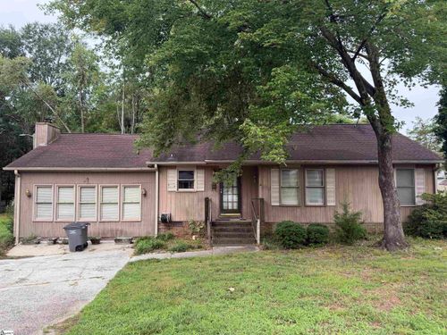 4 Cardinal Dr, Taylors, SC, 29687-3211 | Card Image