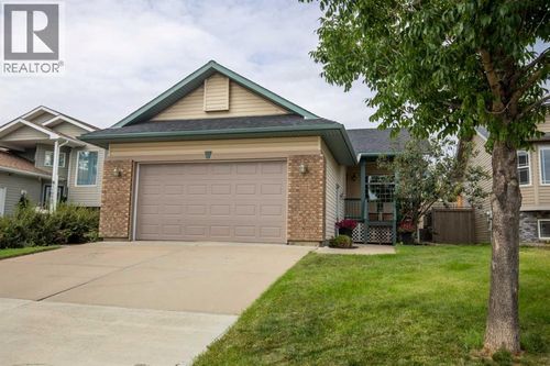 10954 67 Ave, Grande Prairie, AB, T8W2W3 | Card Image