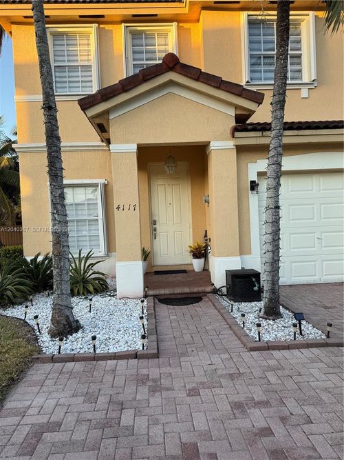 4117-4117 Ne 24th Dr, Homestead, FL, 33033-5160 | Card Image