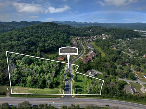 1655 Valle Verde Dr, Brentwood, TN, 37027-5672 | Card Image