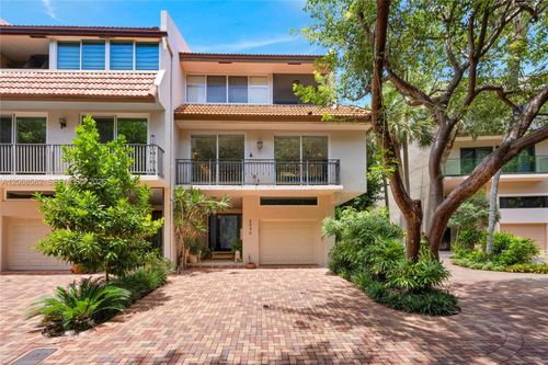 5996 Paradise Point Dr, Palmetto Bay, FL, 33157 | Card Image