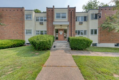 apt-8a-20 Thompson Rd, Manchester, CT, 06040-2654 | Card Image