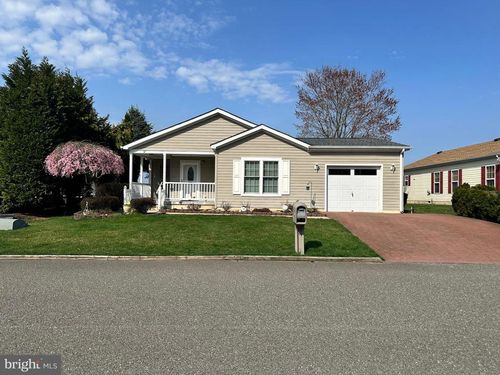 52 Oak Ridge Ln, MANAHAWKIN, NJ, 08050-6023 | Card Image