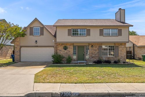 7306 Park West Dr, San Antonio, TX, 78250-5230 | Card Image