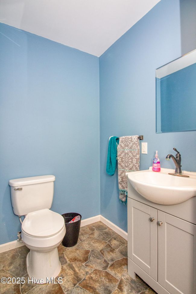 338 Federal Ln, House other with 3 bedrooms, 3 bathrooms and 2 parking in Scranton NC | Image 20