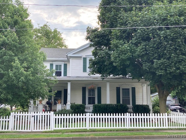 Main St, Middleport, NY 14105