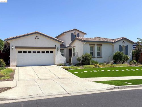 2497 Winged Foot Rd, Brentwood, CA, 94513 | Card Image