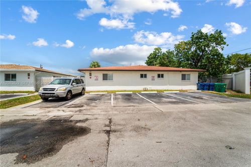 1-5603 Nw 27th Ct, Lauderhill, FL, 33313-2307 | Card Image