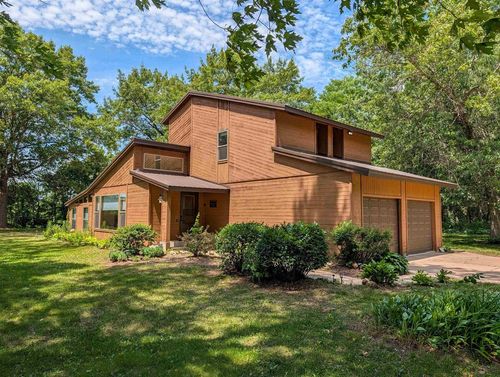 812 80-133 Road, Pulaski, WI, 53506 | Card Image