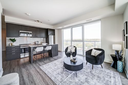 1110-185 Deerfield Rd, Newmarket, ON, L3Y0G7 | Card Image