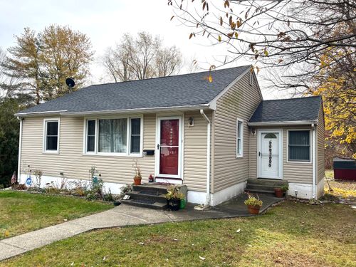 34 Park Ave, Watertown, CT, 06779-2108 | Card Image