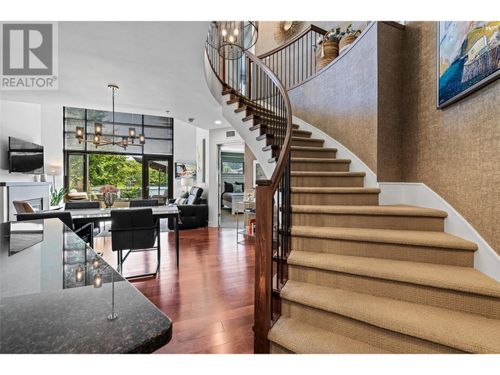 205-600 Sarsons Rd, Kelowna, BC, V1W5H5 | Card Image